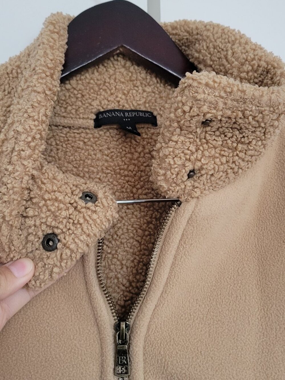 Banana Republic - faux sherpa bomber jacket, size medium, tan/camel - Picture 5 of 8